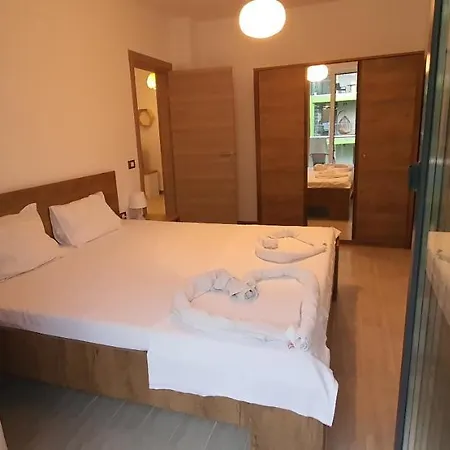 아파트 Alezzi Seaview Năvodari